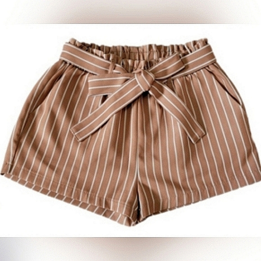 ✨ Revamped Striped Tan Women's Shorts Size Large